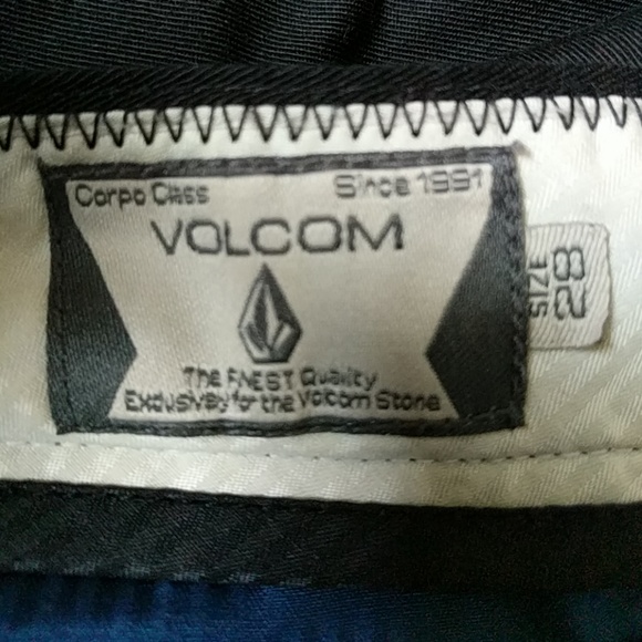 Volcom tailored shorts - Picture 3 of 3